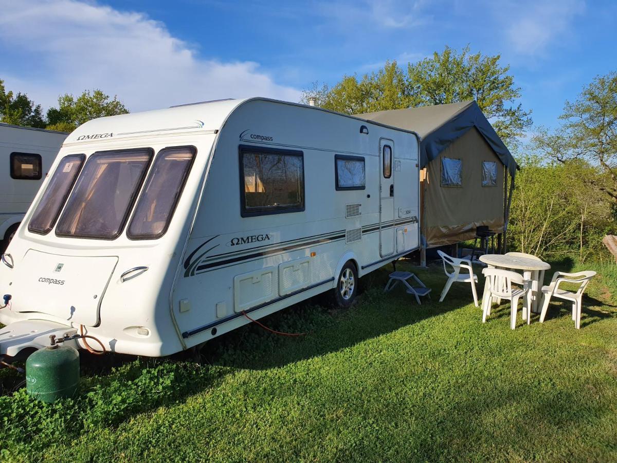 Camping Du Puy Rond ブレシュイール エクステリア 写真