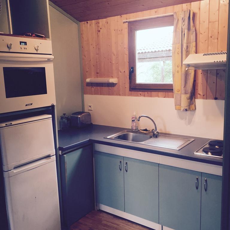 Camping Du Puy Rond ブレシュイール 部屋 写真