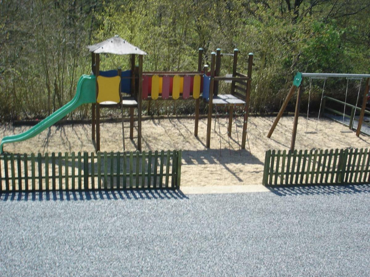 Camping Du Puy Rond ブレシュイール エクステリア 写真